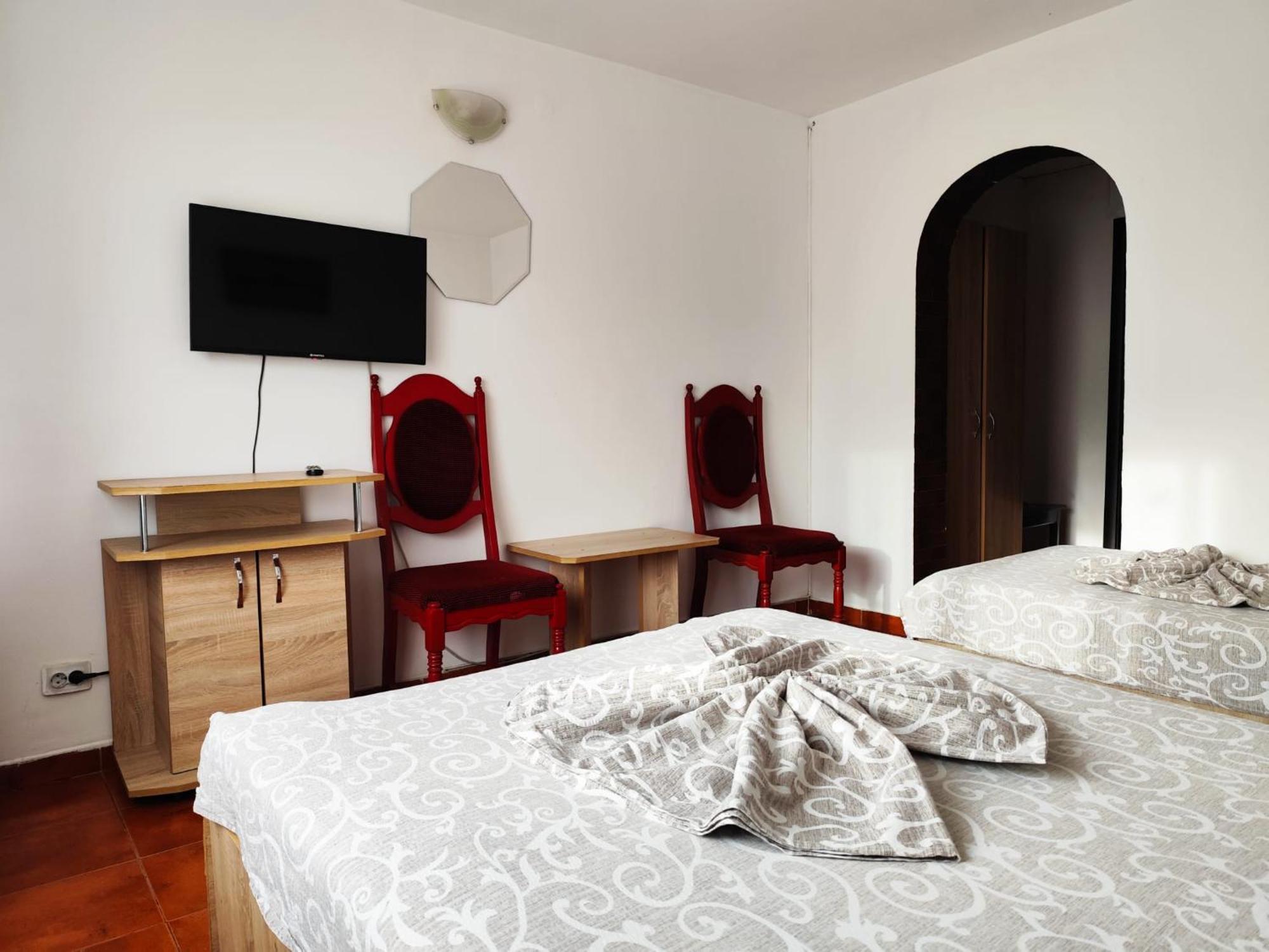 Hotel Orizont Suceava Exteriör bild