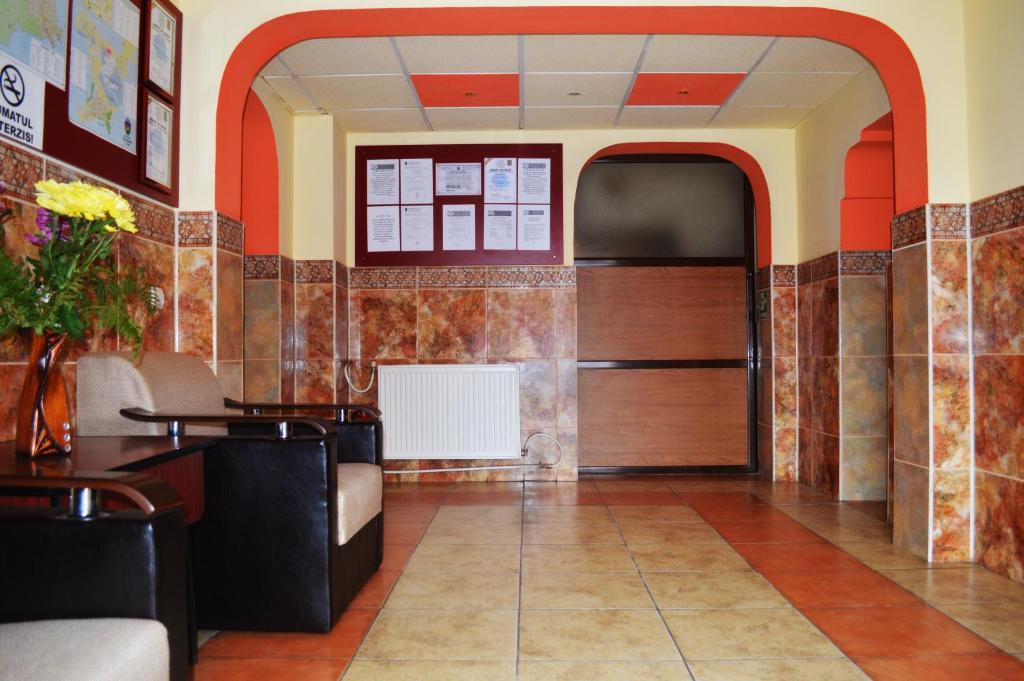 Hotel Orizont Suceava Exteriör bild